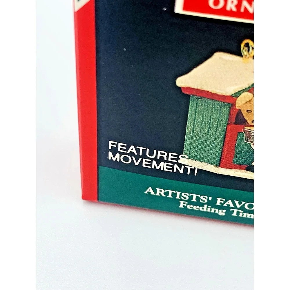 Hallmark Keepsake Miniature Feeding Time With Movement 1992 Holiday Ornament‎